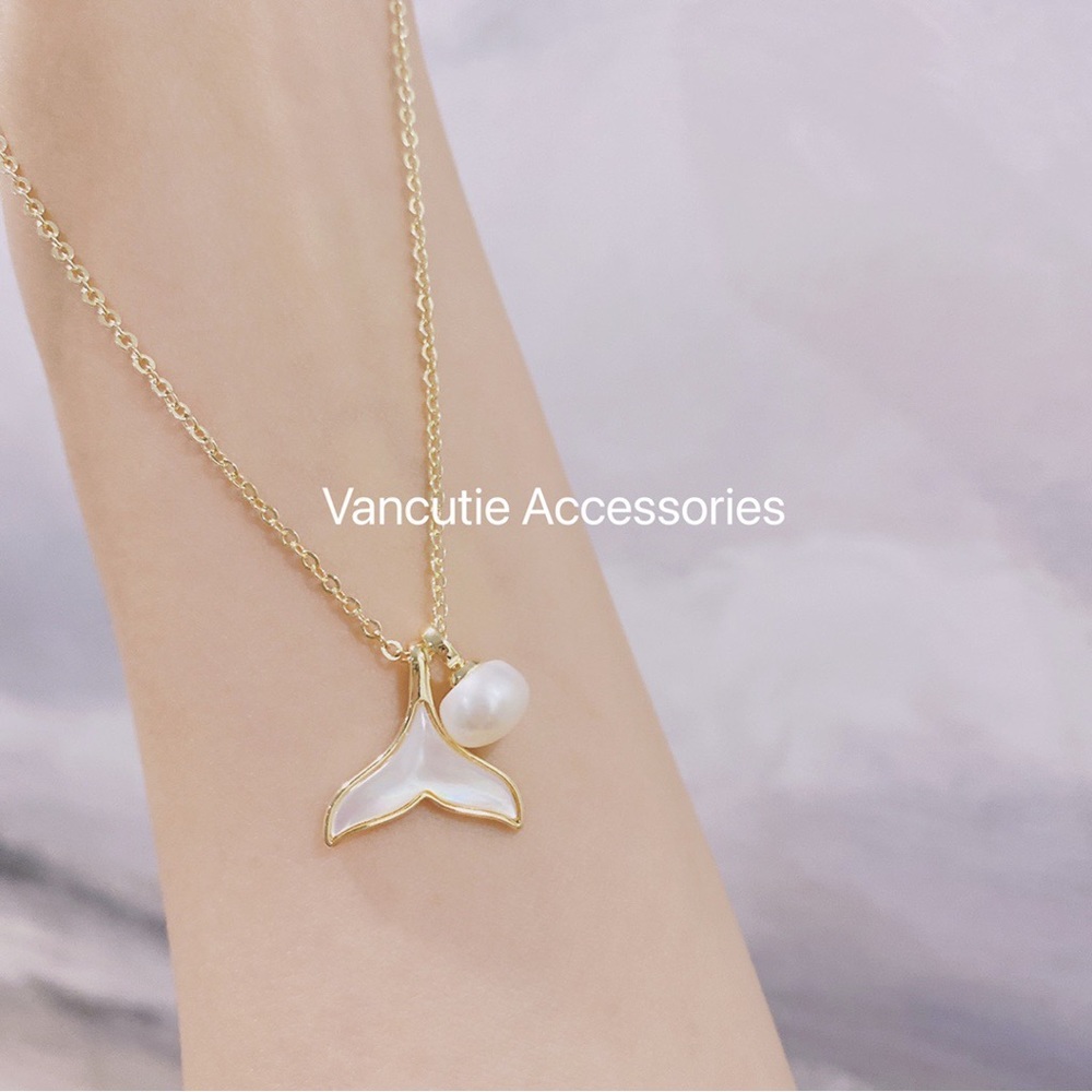 Seashell Mermaid Freshwater Pearl Necklace for Women. 14k heavy gold plated.